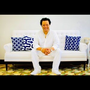 Meet your Posher, Derrick